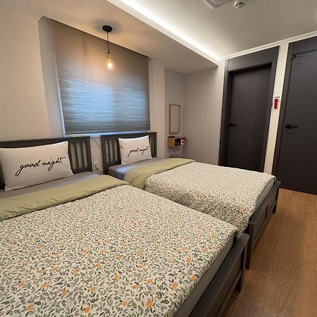 Heima Guesthouse Hongdae Seoul Exteriör bild